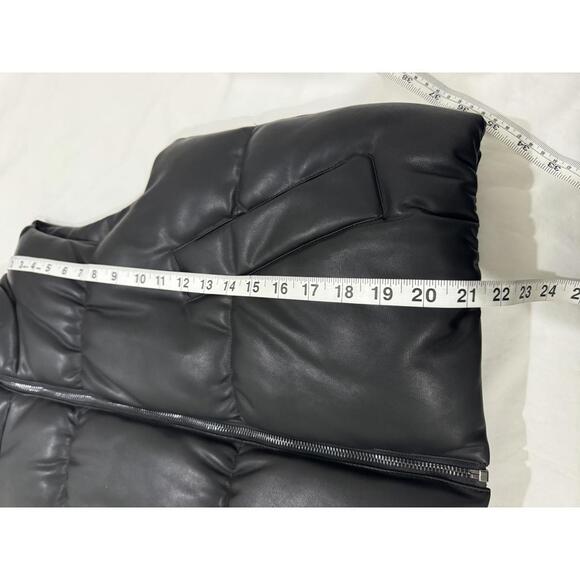 NWT Banana Republic Black Vegan Leather Puffer Zip Up Vest- Size XS - Picture 7 of 9